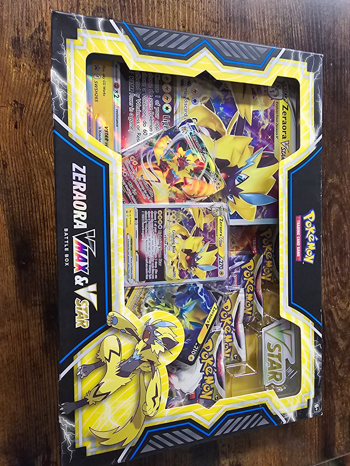 Zeraora vmax & vstar battle box