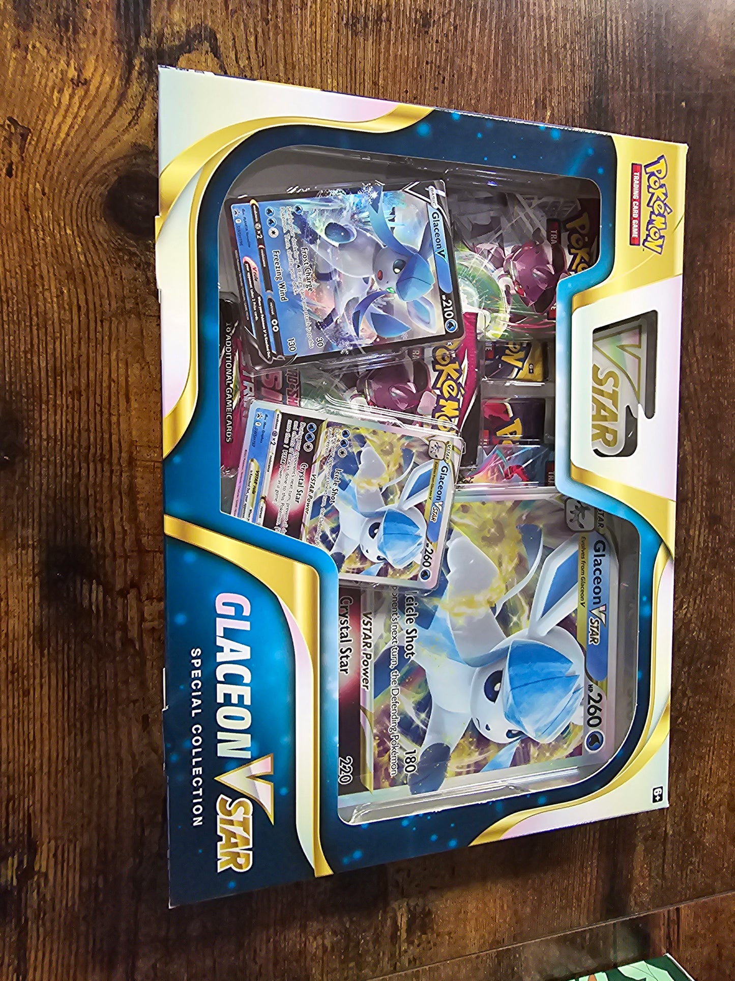 Glaceon vstar special collection box