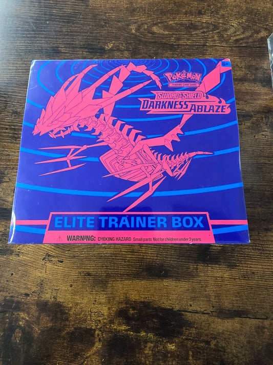 Darkness Ablaze Elite Trainer Box